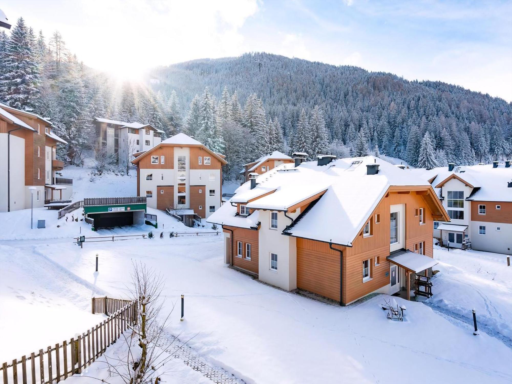 Landal Bad Kleinkirchheim Hotel ภายนอก รูปภาพ
