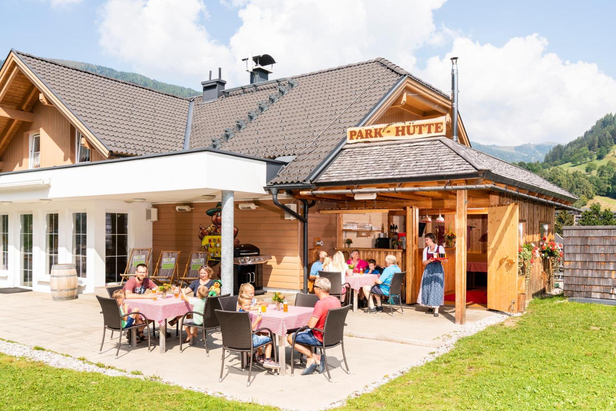 Landal Bad Kleinkirchheim Hotel ภายนอก รูปภาพ