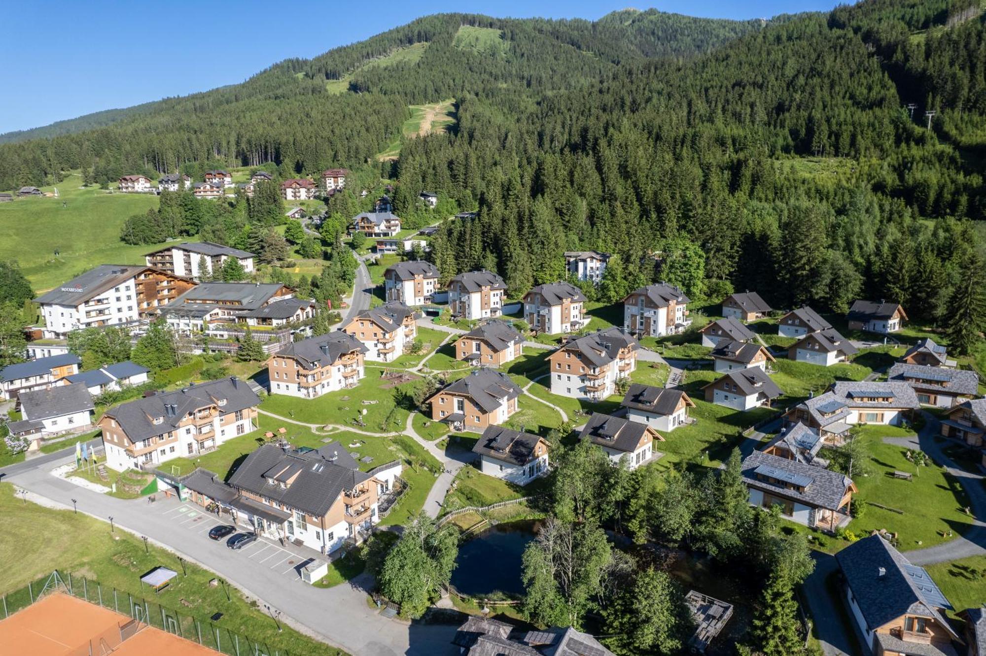 Landal Bad Kleinkirchheim Hotel ภายนอก รูปภาพ